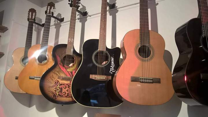 Atelier de lutherie de guitare Lisieux